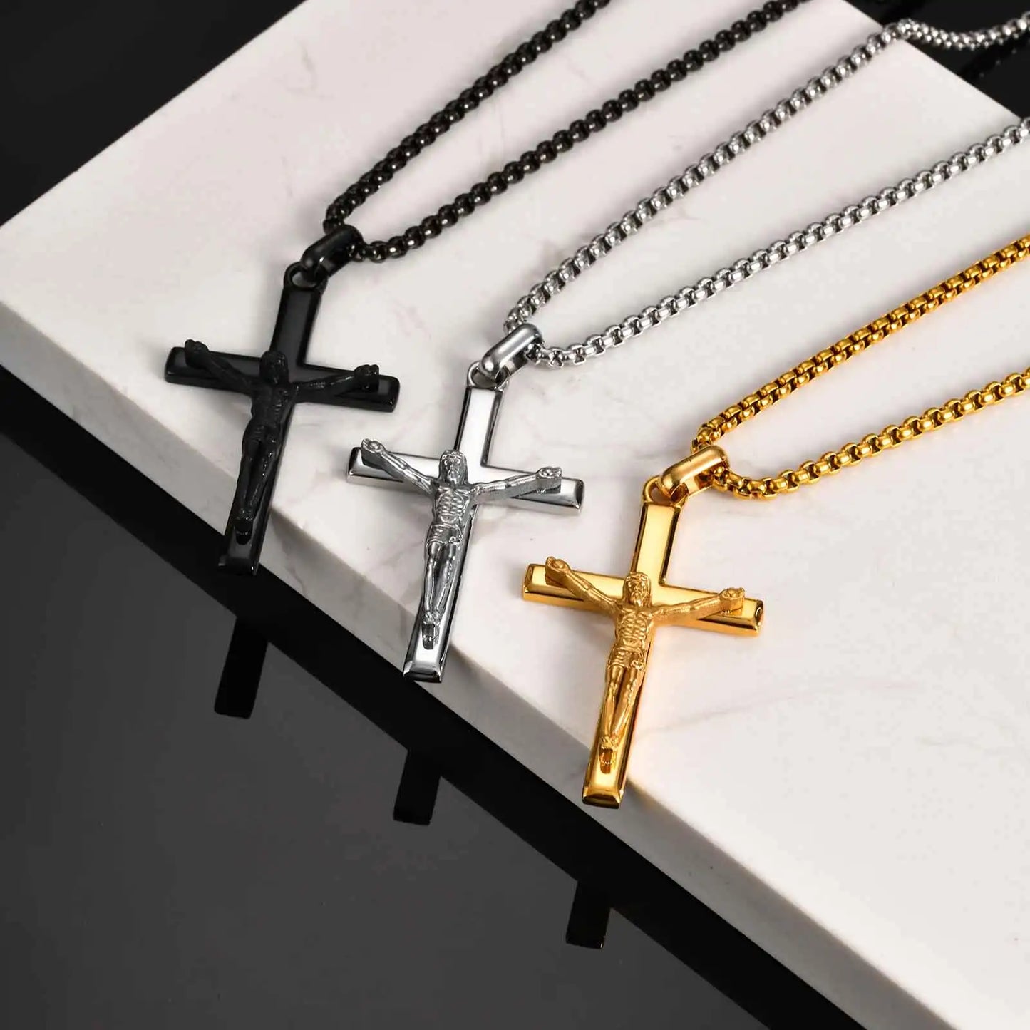 Stainless Steel Jesus Cross Pendant Necklace Fashion Gold Silver Color Christian Necklace Religion Prayer Faith Jewelry for Men